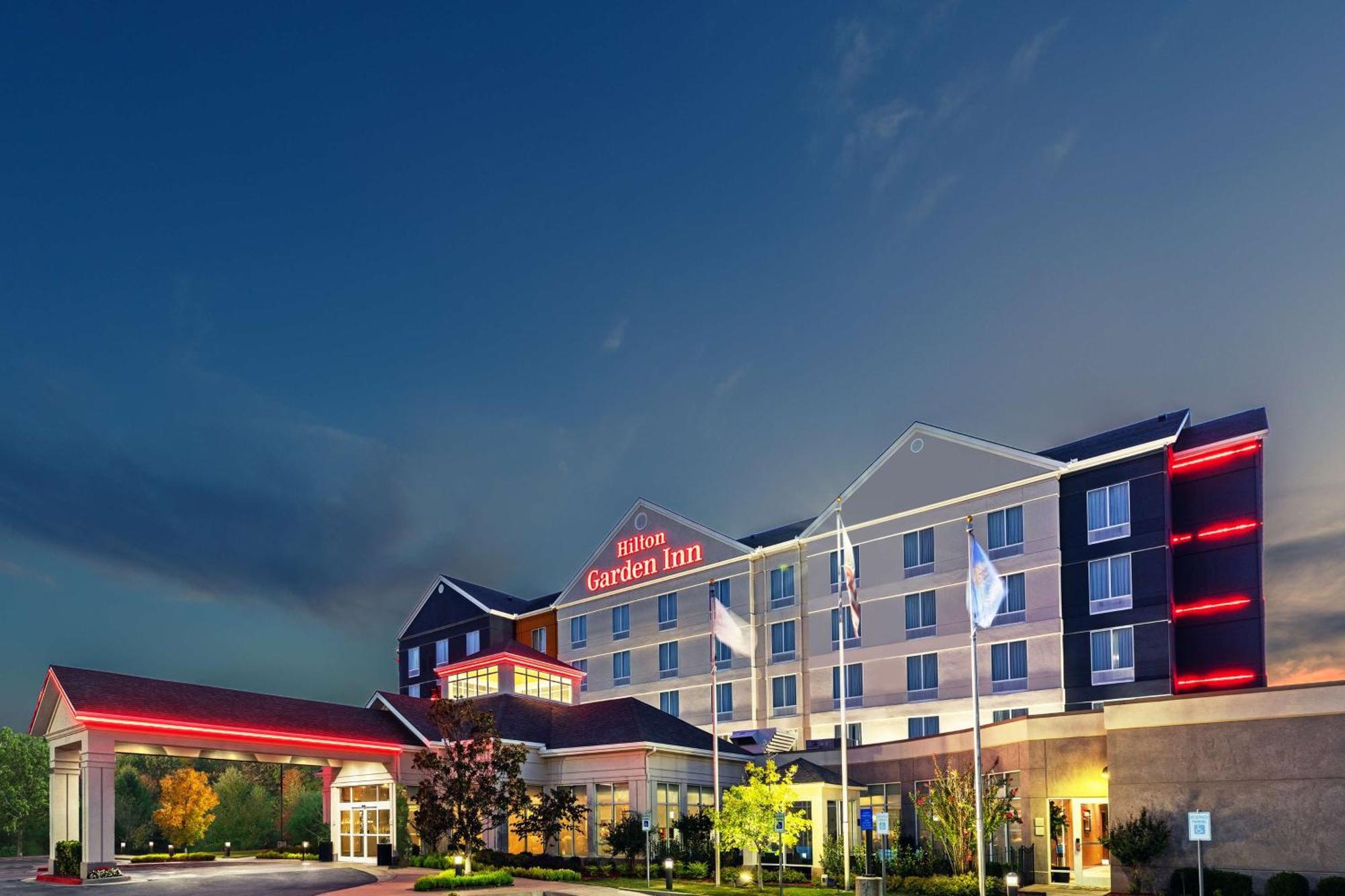 Hilton Garden Inn Midtown Tulsa Exterior foto