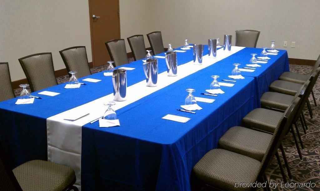 Hilton Garden Inn Midtown Tulsa Negocio foto